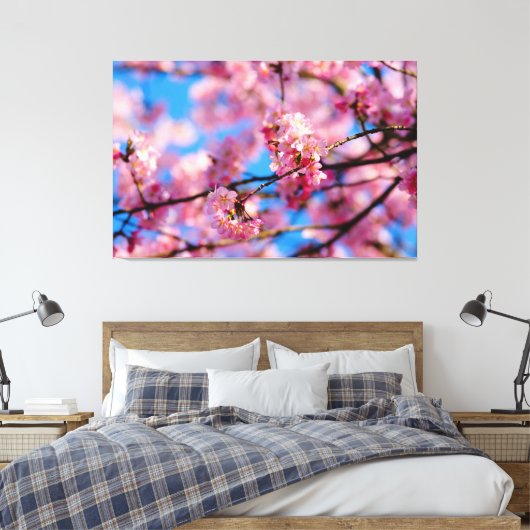 Verbazingwekkende roze Sakura en blauwe hemel van Canvas Afdruk (Insitu (Slaapkamer))
