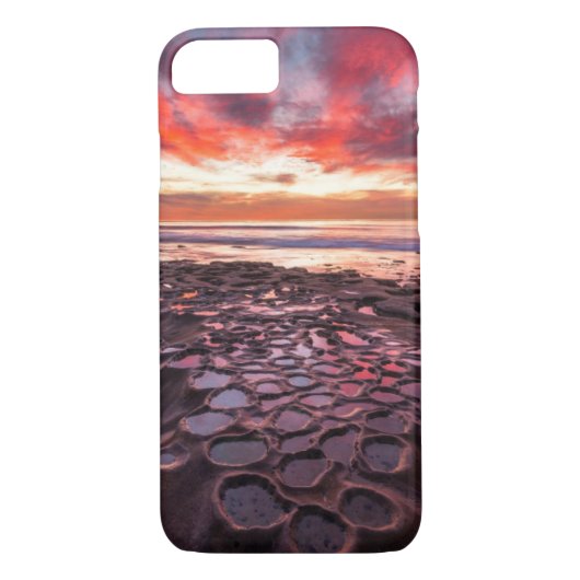 Verbazingwekkende zonsondergang in de getijdepools Case-Mate iPhone case (Achterkant)