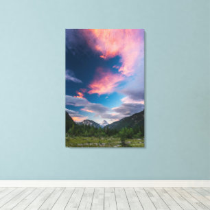 Verbazingwekkende zonsondergangswolken boven de Ma Canvas Afdruk