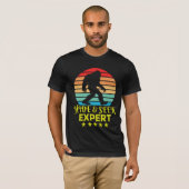 Verberg en zoek expert Bigfoot Grappig T-shirt (Voorkant volledig)