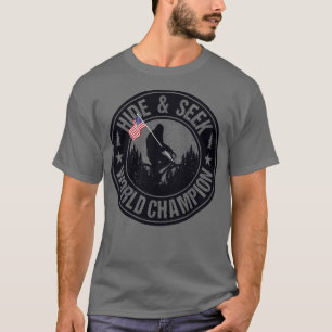Verberg en zoek wereldkampioen Amerikaanse vlag T-shirt