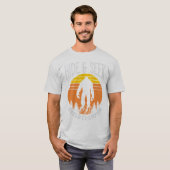 Verberg en zoek wereldkampioen Bigfoot T-shirt (Voorkant volledig)