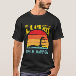 Verberg en zoek wereldkampioen Loch Ness Retro Nes T-shirt