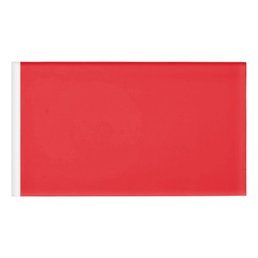 Verbeter uw websitebanner met rode achtergrond naambadge (Voorkant)