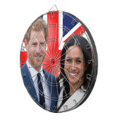 Verbijsterend! Prince Harry en Meghan Markle Dartbord (Voorkant Rechts)
