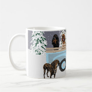 Verbindingen in de sneeuw in een vrachtwagen koffiemok