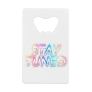 Verblijf in de richting van een kletsbord, in een  creditkaart flessenopener