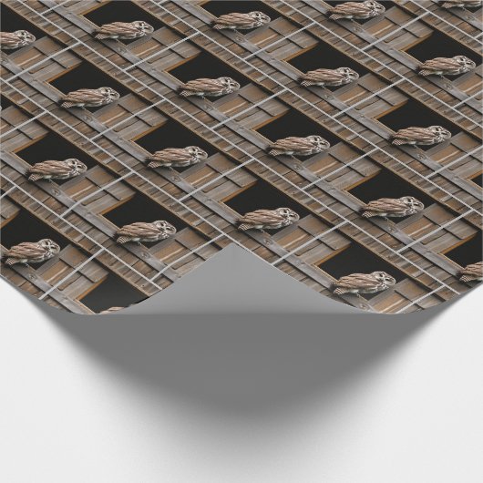 Verblote uil in schuurraam cadeaupapier (Hoek)