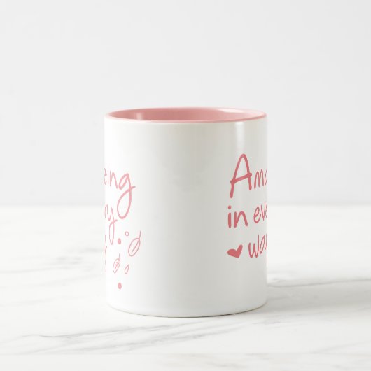 Verbluffend in elke richting roze Mok (Center)