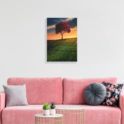 Verbluffend landschap met een rode boom op zonsond canvas afdruk (Insitu (Woonkamer))