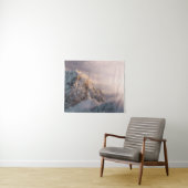 Verbluffend licht en mist op de berg wandkleed (In Situ (horizontaal))