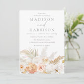 Verbluffend modern Blush Gold & White Floral Wedde Kaart (Staand voorkant)