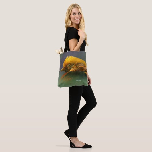 Verbluffend Vignetted Profile van een Golden Pheas Tote Bag (Op model)