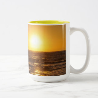 Verbluffende Aloha Sunrise Mok: 17 oz groot. Tweekleurige Koffiemok