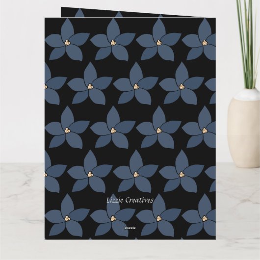 Verbluffende blauwe bloemen op zwarte wijn wenskaa kaart (Achterkant)