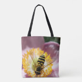 Verbluffende foto van een bij op een canvas tas (Achterkant)