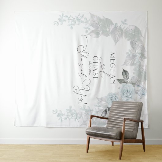 Verbluffende ijsblauwe en witte rozenboog wandkleed (In Situ (horizontaal))