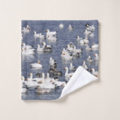 Verbluffende kudde sneeuwganzen bij de strand bad handdoek (Wasdoekje)