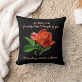 Verbluffende perzikrode roos op zwart kussen (Deken)