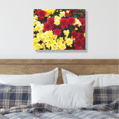Verbluffende Red Gold Autumn Chrysanthemum Flowers Canvas Afdruk (Insitu (Slaapkamer))
