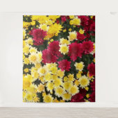 Verbluffende Red Gold Autumn Chrysanthemum Flowers Wandkleed (Voorkant)