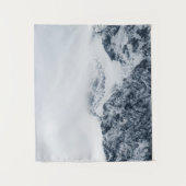 Verbluffende sneeuwbergen bedekt met wolken wandkleed (Voorkant)