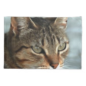 Verbluffende tabby Cat Close Artistic Portrait Kussensloop (Achterkant-Links)