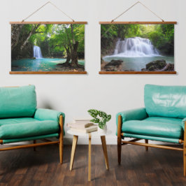 Verbluffende waterval in tropisch regenwoud hangend wandkleed