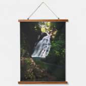 Verbluffende waterval Šum in het magische bos Hangend Wandkleed (Voorkant)