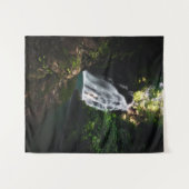 Verbluffende waterval Šum in het magische bos Wandkleed (Voorkant (horizontaal))