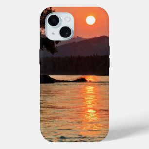 Verbluffende zonsopgang over de Katun iPhone 15 Case