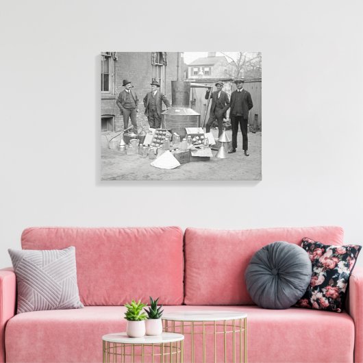 Verbod Agenten met Moonshine Still, 1922 Canvas Afdruk (Insitu (Woonkamer))