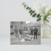 Verboden agenten met Moonshine still, 1922 Briefkaart (Staand voorkant)