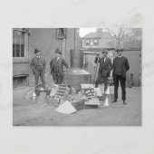 Verboden agenten met Moonshine still, 1922 Briefkaart (Voorkant)