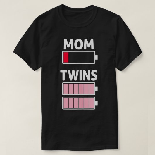 Verbonden mam met lage batterijduur voor tweelingm t-shirt (Design voorkant)