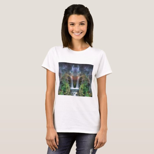 Verborgen gezichten in de waterval van Fantasy T-shirt (Voorkant volledig)