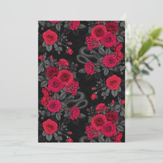 Verborgen in de rozen (Staand voorkant)