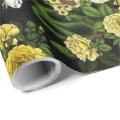 Verborgen in de rozen, geel en groen cadeaupapier (Rol Hoek)