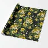 Verborgen in de rozen, geel en groen cadeaupapier (Uitgerold)