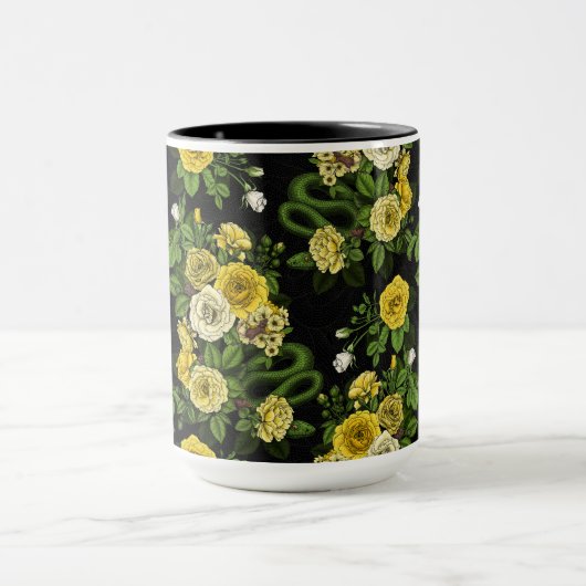Verborgen in de rozen, geel en groen mok (Midden)