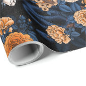 Verborgen in de rozen, oranje en blauw cadeaupapier (Rol Hoek)