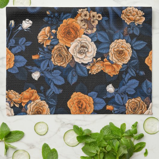 Verborgen in de rozen, oranje en blauw theedoek (Gevouwen)