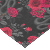 Verborgen in de rozen tafelkleed (Gekanteld)