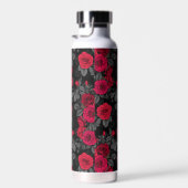 Verborgen in de rozen waterfles (Rechts)