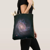 Verborgen spiraal Galaxy Messier 83. 2 Tote Bag (Dichtbij)