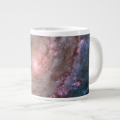 Verborgen spiraal Galaxy Messier 83. Grote Koffiekop (Voorkant rechts)
