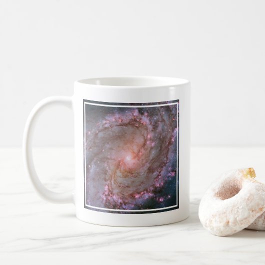 Verborgen spiraal Galaxy Messier 83. Koffiemok (Met donut)
