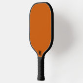 Verbrand Sinaasappel en Zwart Modern Monogram Pickleball Paddle (Links)