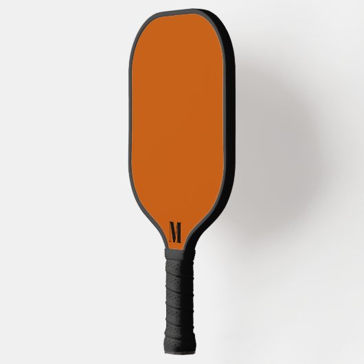 Verbrand Sinaasappel en Zwart Modern Monogram Pickleball Paddle (Links)