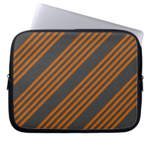 Verbrandd sinaasappel en houtskool met vijf stripp laptop sleeve